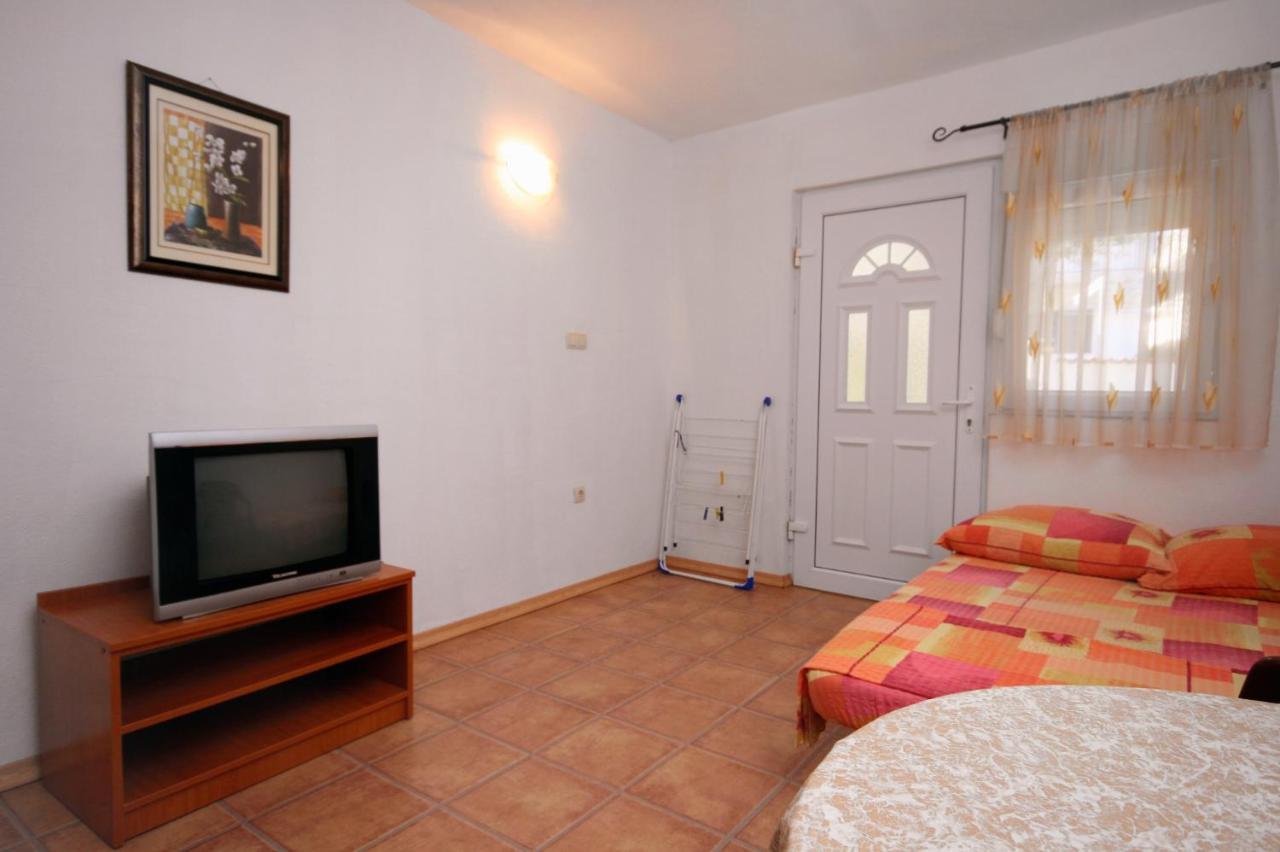 Apartments with a parking space Podaca, Makarska - 6050 Bagian luar foto