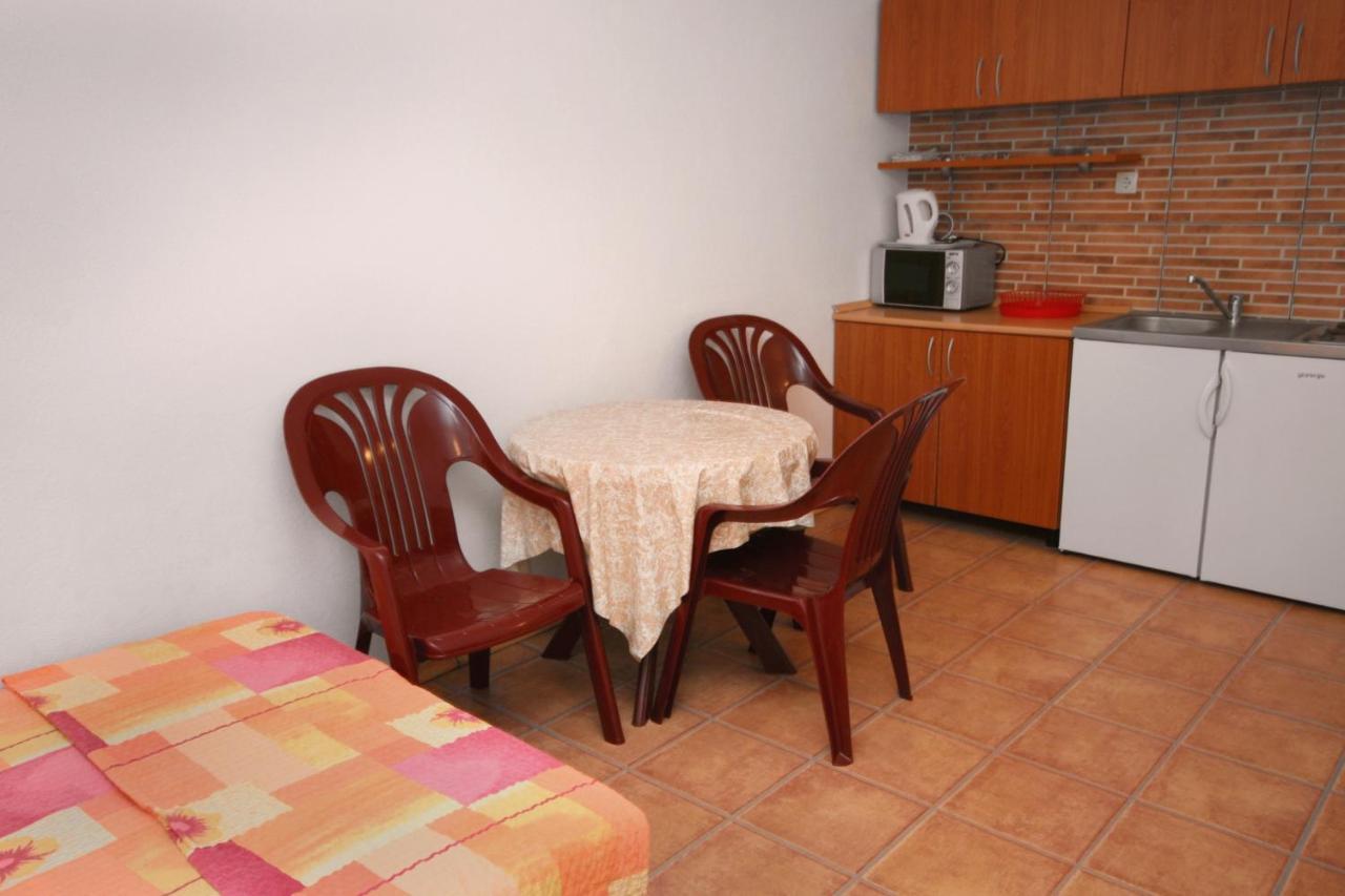 Apartments with a parking space Podaca, Makarska - 6050 Bagian luar foto