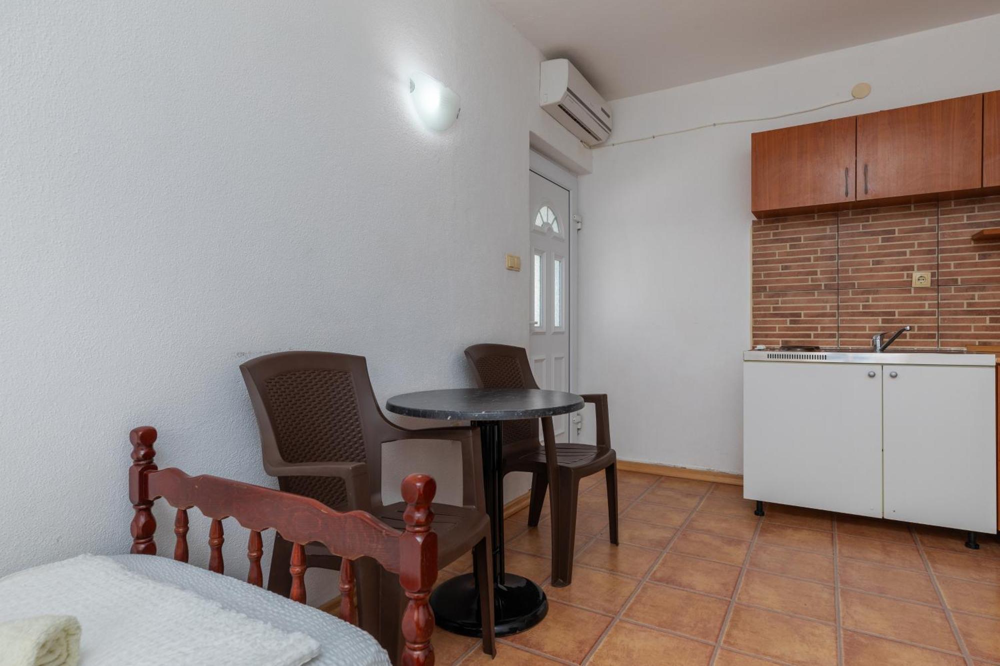 Apartments with a parking space Podaca, Makarska - 6050 Bagian luar foto