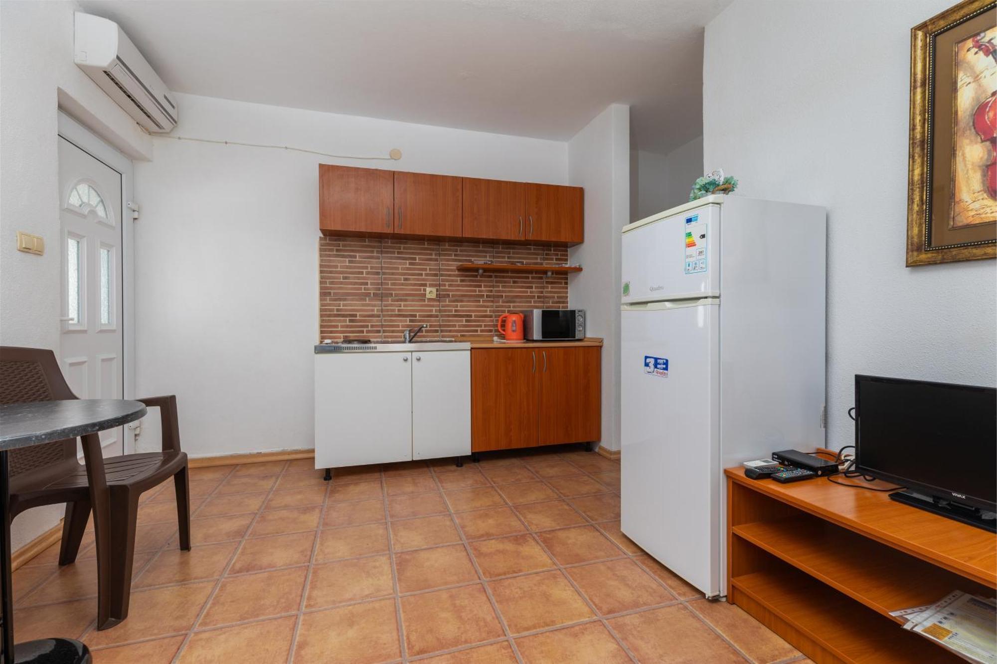 Apartments with a parking space Podaca, Makarska - 6050 Bagian luar foto