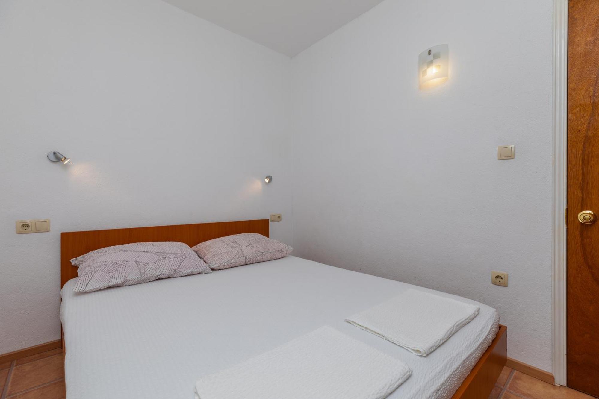 Apartments with a parking space Podaca, Makarska - 6050 Ruang foto